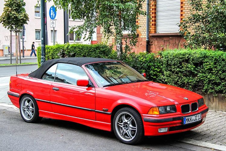 Red BMW E36